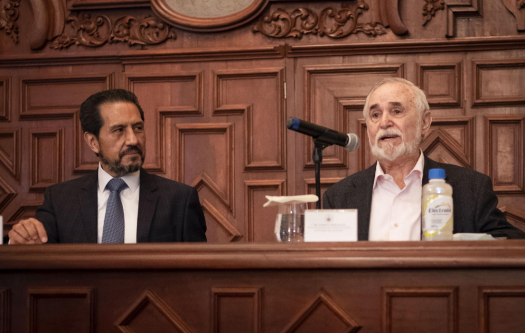 La memoria del pasado nos proyecta hacia el futuro: Alfonso Esparza Ortiz