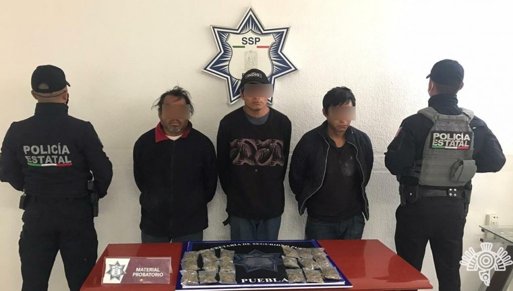 Detiene Policía Estatal a tres presuntos ladrones de vehículos