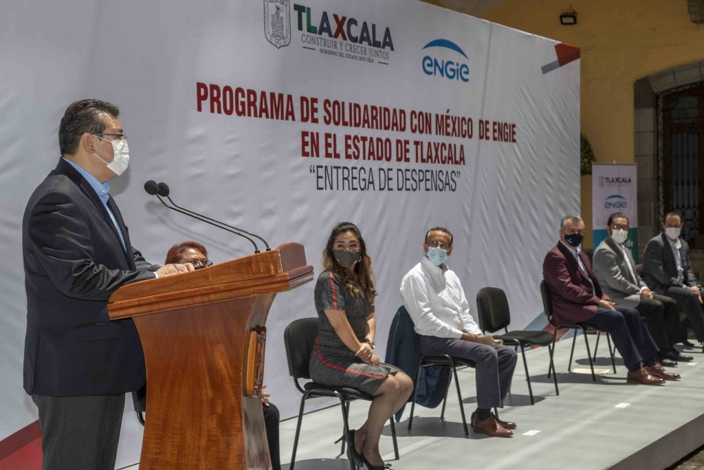 Desde Tlaxcala: Marco Mena encabeza entrega de despensas a familias vulnerables