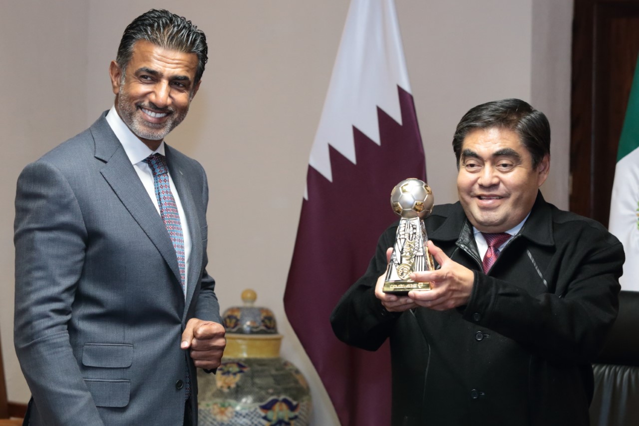 Gobernador Barbosa se reunió con el embajador de Qatar, Mohamed Al-Kuwari