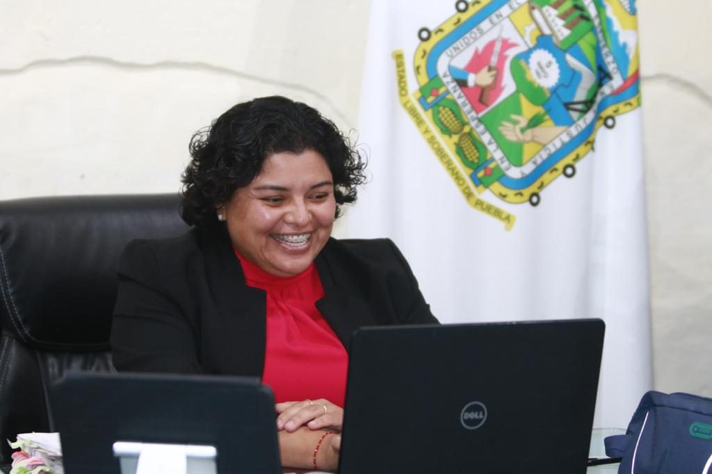Desde San Andrés Cholula: Karina Pérez participa en el foro virtual “Mujeres Poblanas en el Poder