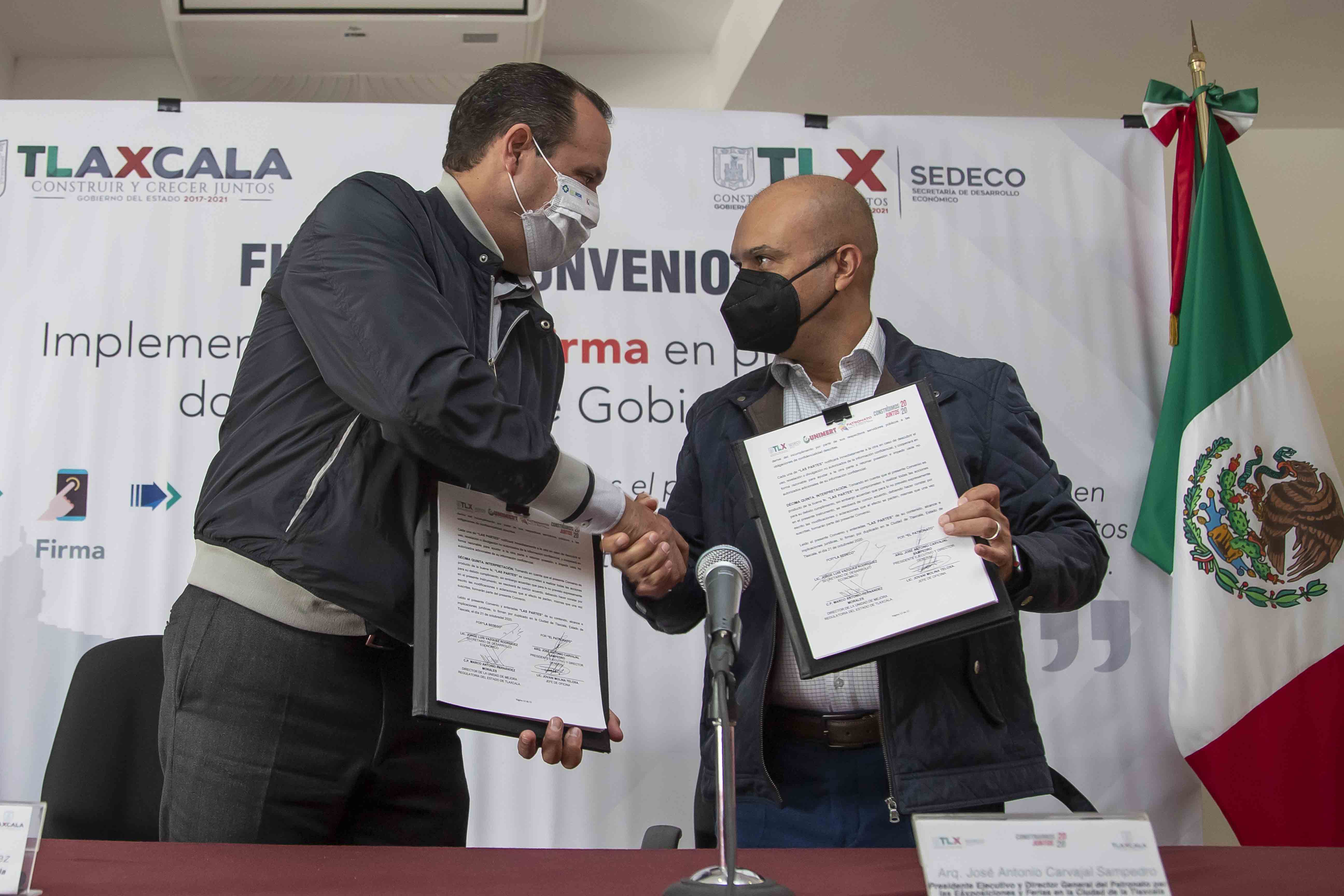 Signan Sedeco y Patronato para las exposiciones y ferias en la ciudad de Tlaxcala convenio para uso de firma electrónica avanzada.