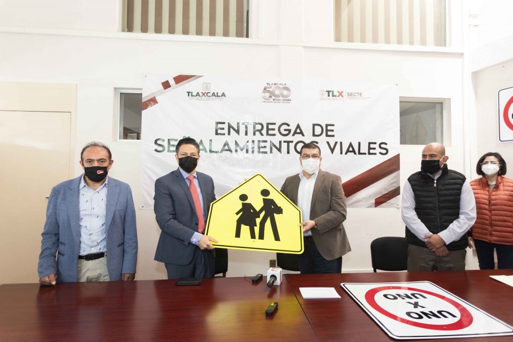 Entrega SECTE 140 señalamientos viales a la SSC y a tres municipios