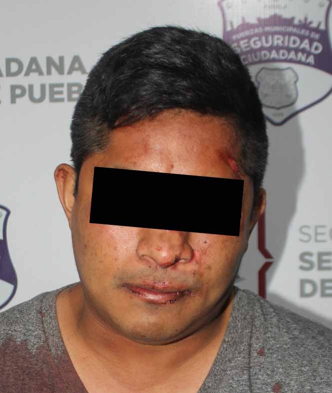En acciones diferentes, detuvo Policía Municipal de Puebla a dos probables asaltantes de tiendas Oxxo.
