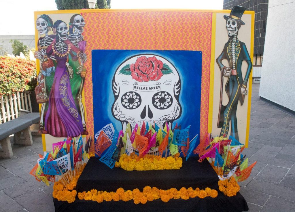 Visita a los altares por el Día de Muertos en espacios culturales