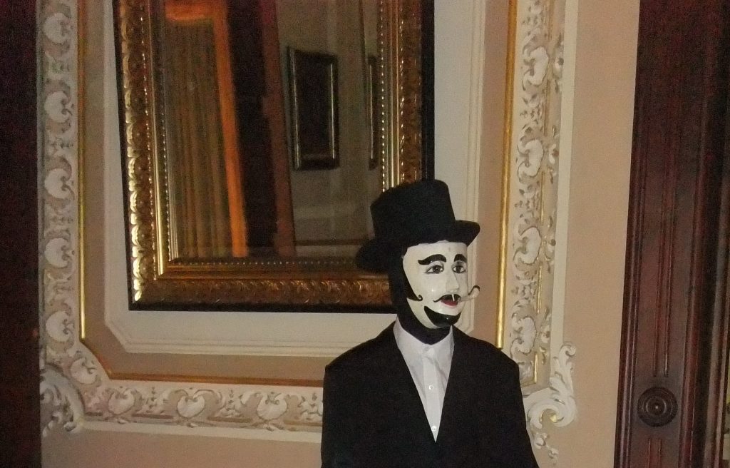 Máscara de la Danza de los Manueles