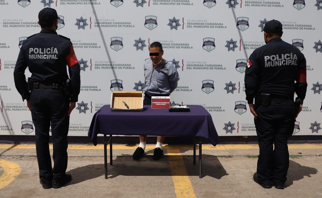 Mediante estrategia “Blindaje Centro Histórico 489”, detuvo Policía Municipal de Puebla a hombre en posesión de un kilogramo de cocaína