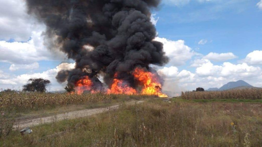 Incendian toma clandestina en Tepeaca para controlarla