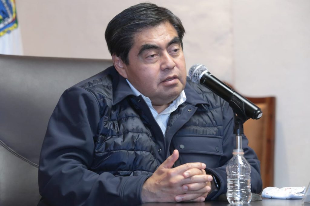 Evitar la manipulación política, exige Miguel Barbosa Huerta a funcionarios públicos municipales