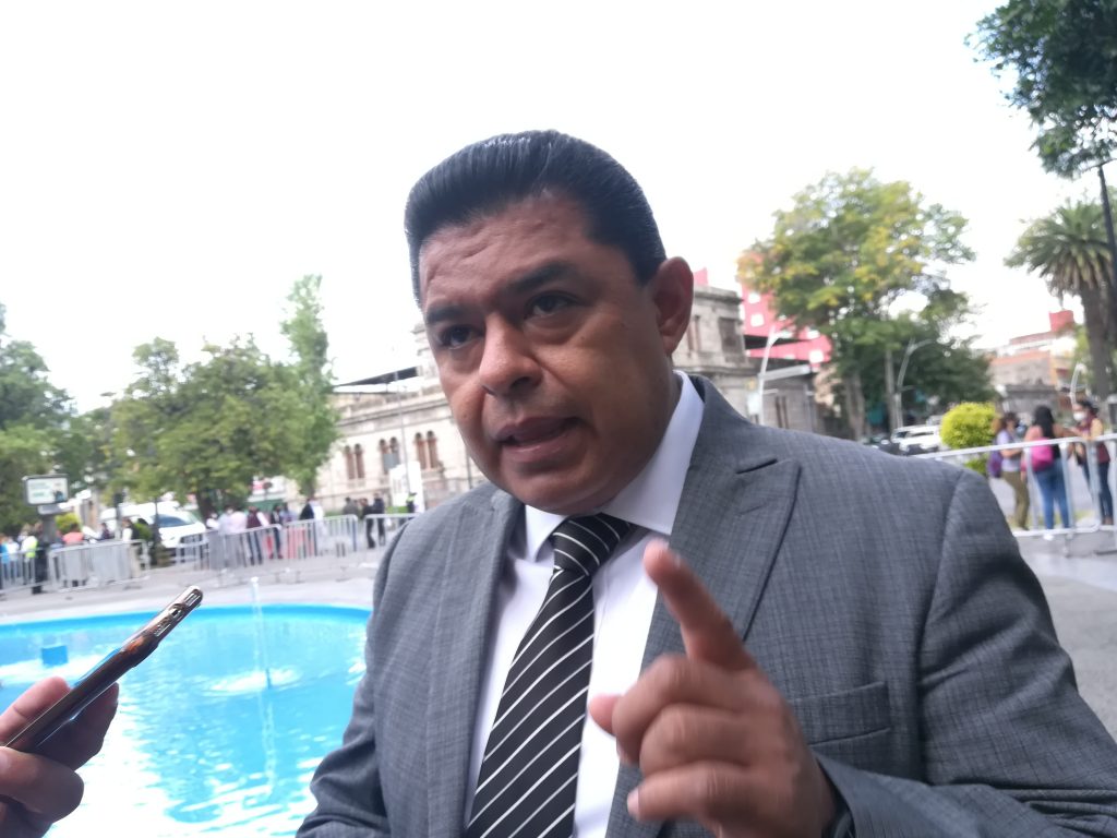 Decisión colegiada para nombrar quién emitirá el posicionamiento del segundo informe de Claudia Rivera: Ángel Rivera