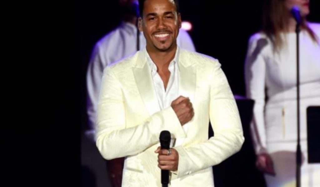 Será Romeo Santos galardonado con premio Billboard por álbum