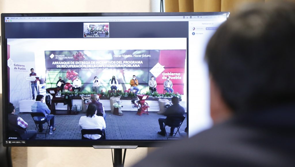 Seguiremos invirtiendo en el campo poblano: Barbosa Huerta