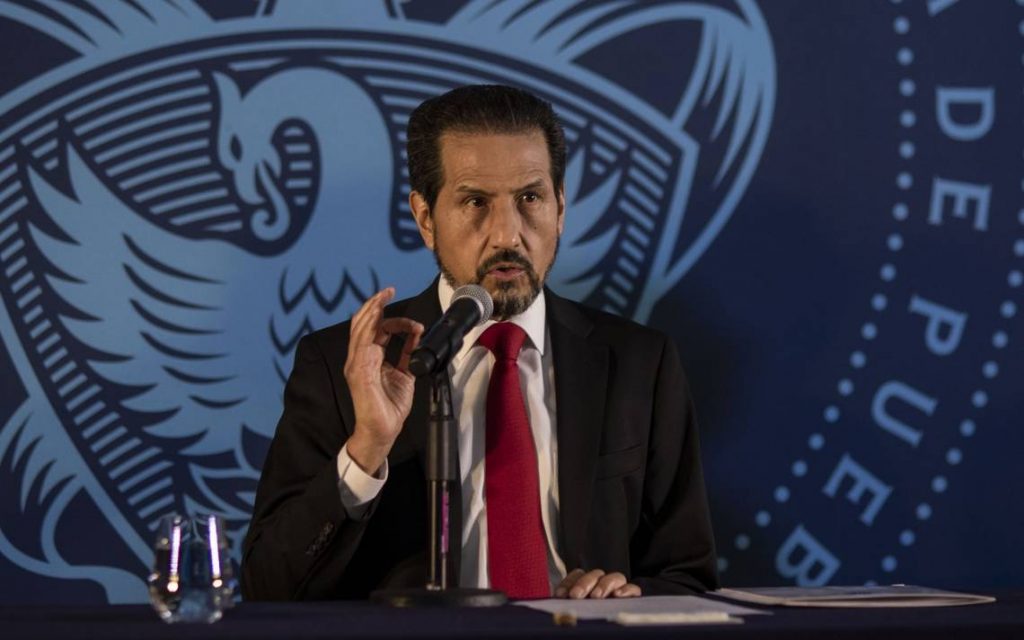 Anuncia Alfonso Esparza Ortiz bono covid-19 para los trabajadores no académicos en la BUAP