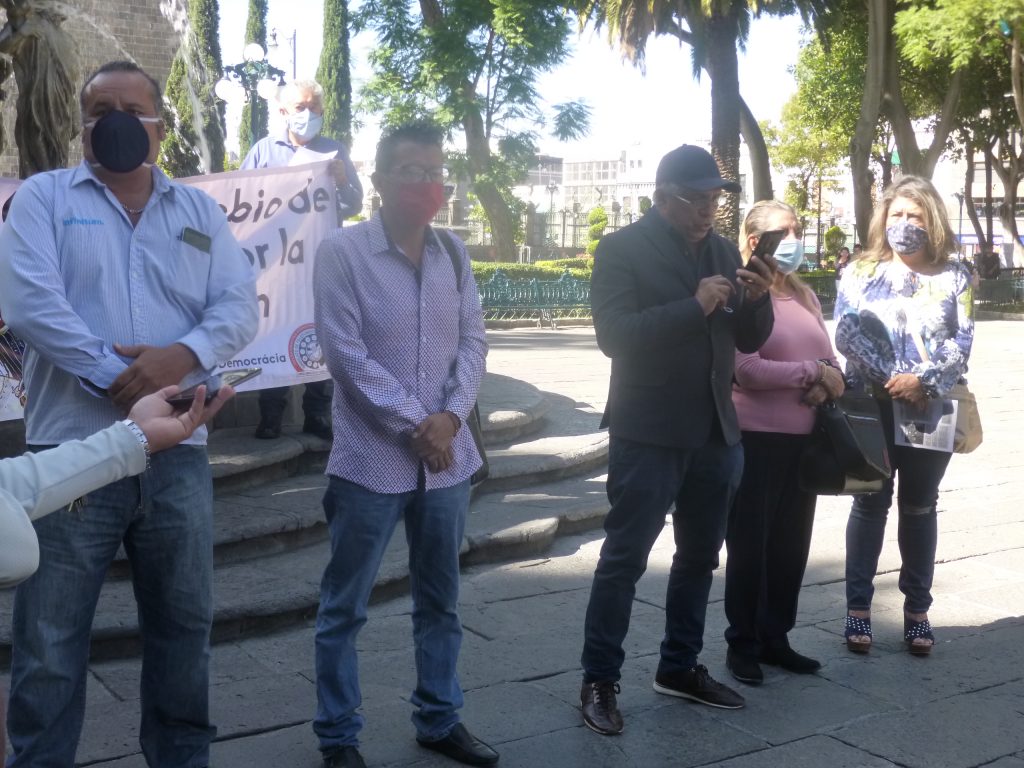 Acusan a Francisco Hernández Juárez de vender la jubilación de los trabajadores de Telmex