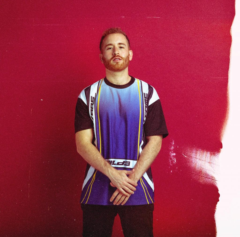 Sobrino lanzó “Oro”, su nuevo sencillo promocional