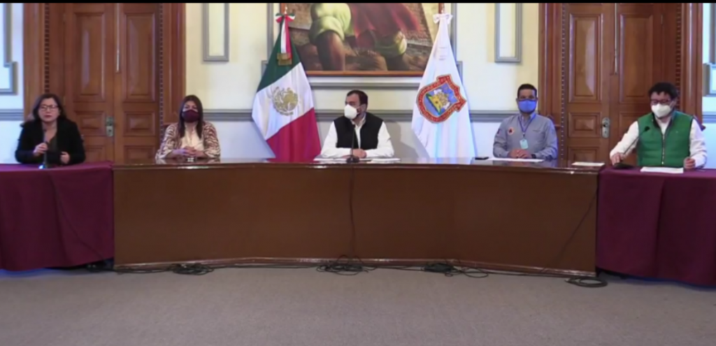 Video desde Puebla: Ayuntamiento de Puebla no abrirá los 42 panteones, informó Gustavo Ariza
