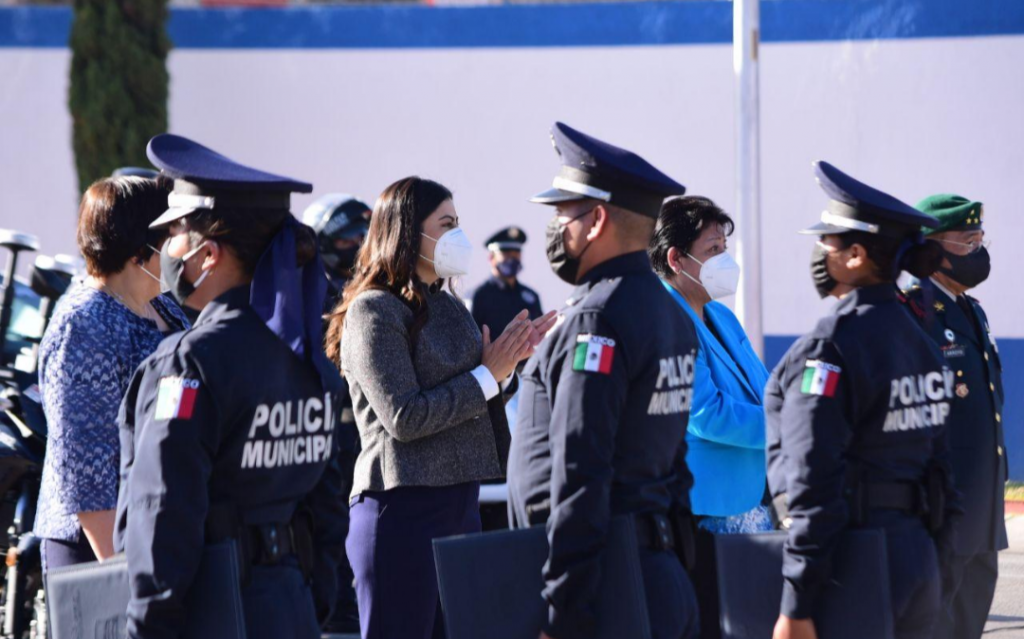 Egresan 92 nuevos policías de la Academia municipal de Puebla; 29 vehículos más para patrullajes