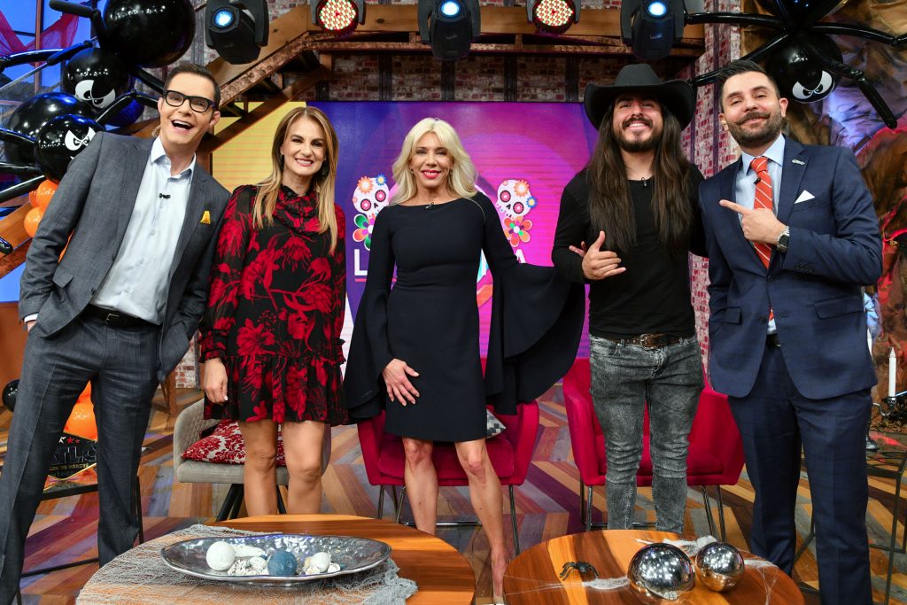 Cynthia Klitbo y Rey Grupero visitaron el foro de “Venga la Alegría” para hablar de su relación