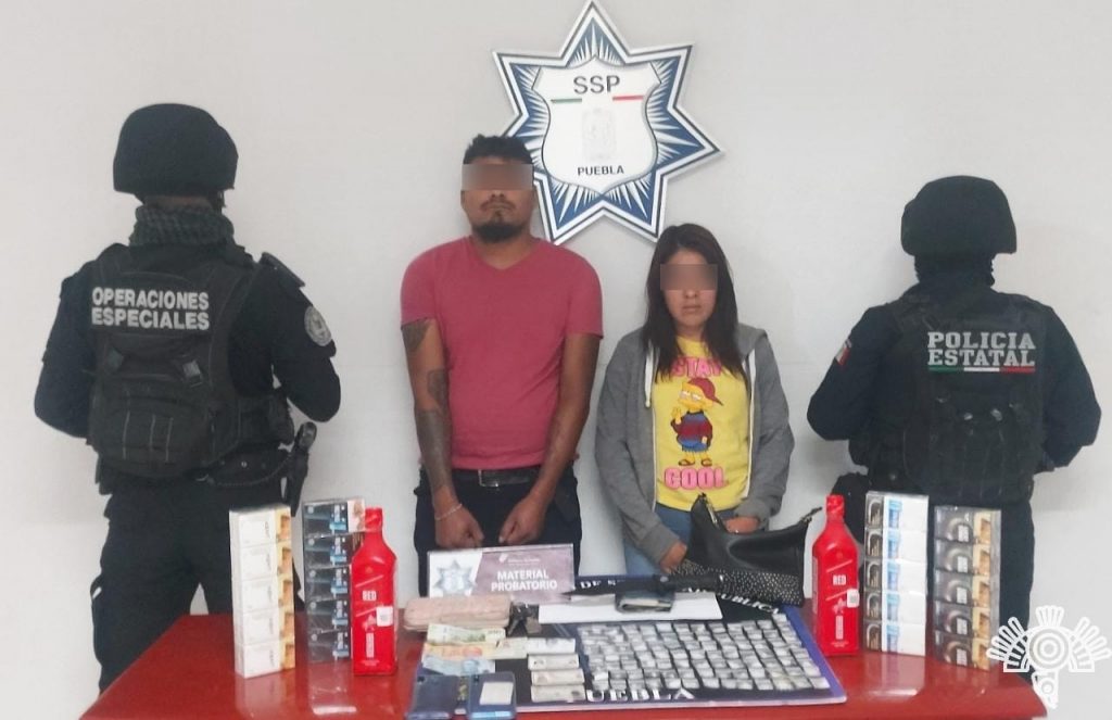 Policía Estatal captura a dos presuntos asaltantes a tiendas de conveniencia