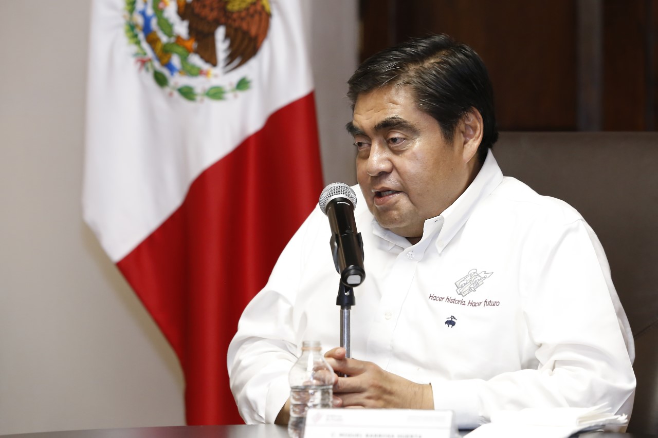 Hoy en Puebla se gobierna sin distinciones políticas: Miguel Barbosa