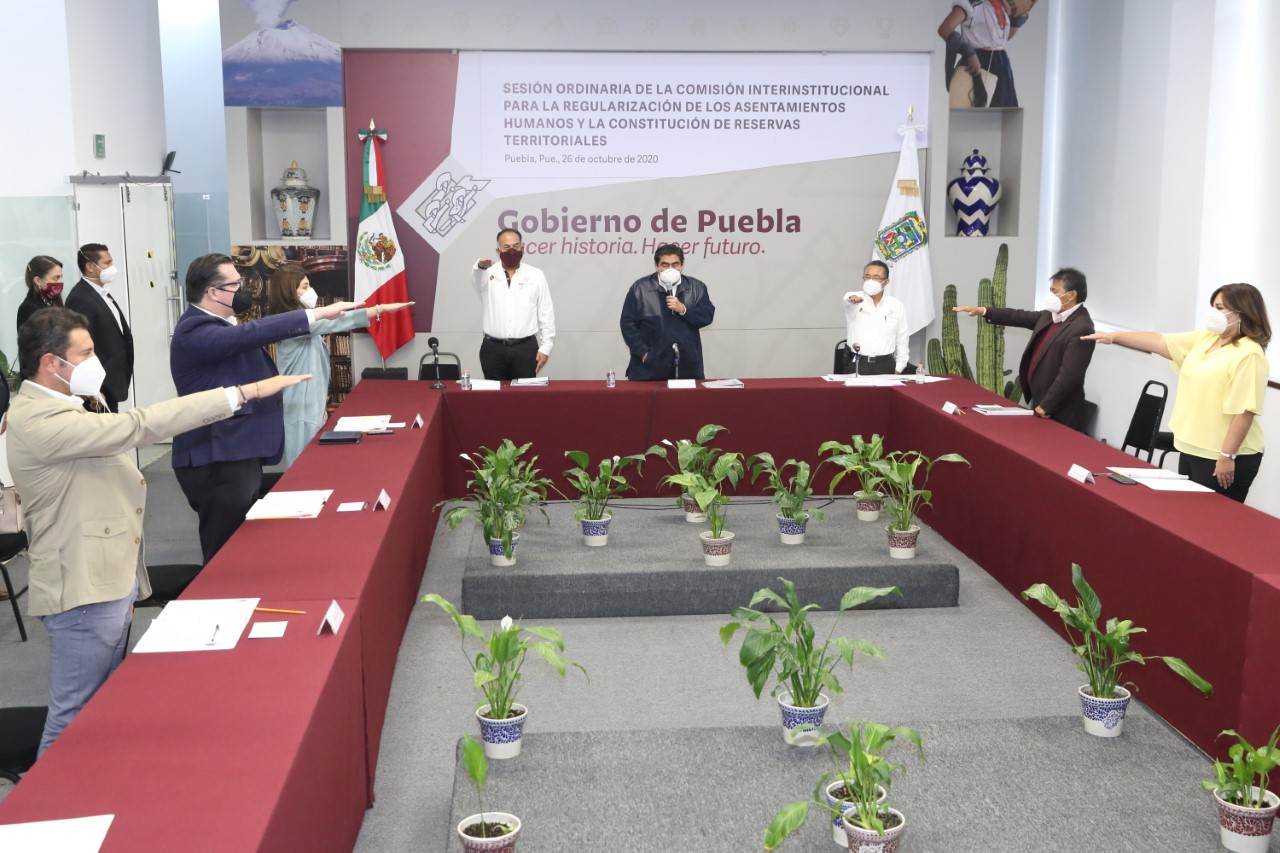 Gobierno de Puebla regularizará un millón de tenencias de la tierra, informó el gobernador Miguel Barbosa