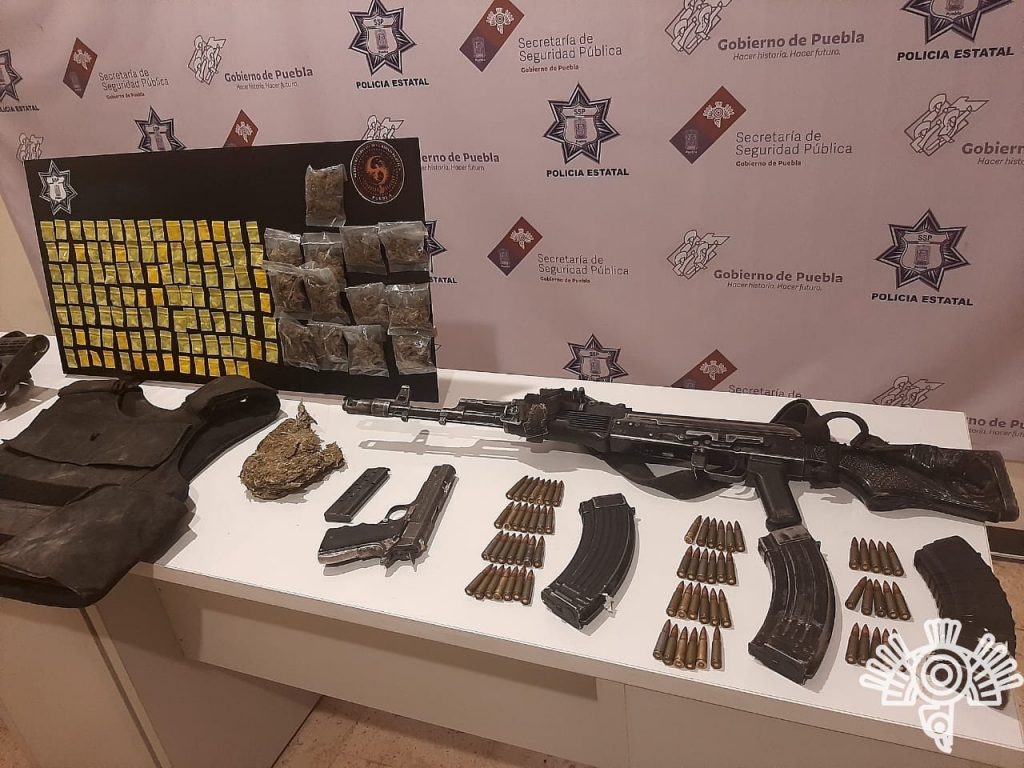 Detiene Policía Estatal a presunto líder delincuencial en Tlacotepec de Benito Juárez