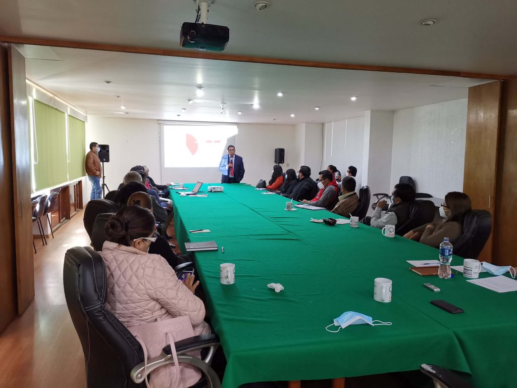 Capacita SESA a médicos privados sobre tratamiento TNR4 y código de Bioseguridad.