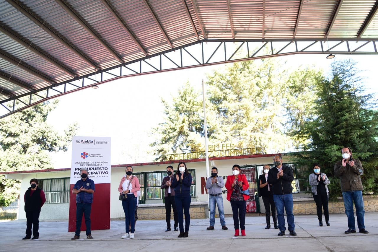 Entrega ayuntamiento de Puebla más infraestructura educativa a 600 niñas y niños