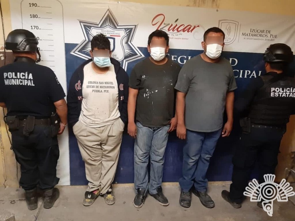 En flagrancia, Policía Estatal detiene a tres presuntos ladrones