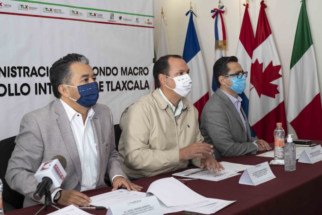 Presentan Sedeco y Fomtlax programa “Mujer fomtlax”