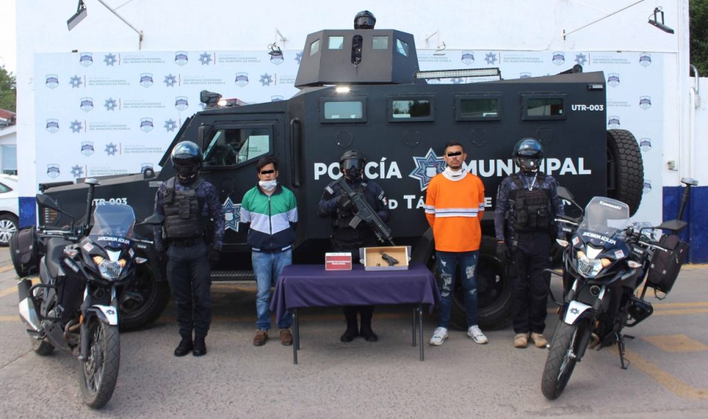 Caen dos multirateros de negocios; uno de ellos llevaba varios asaltos a Oxxos y farmacias Guadalajara