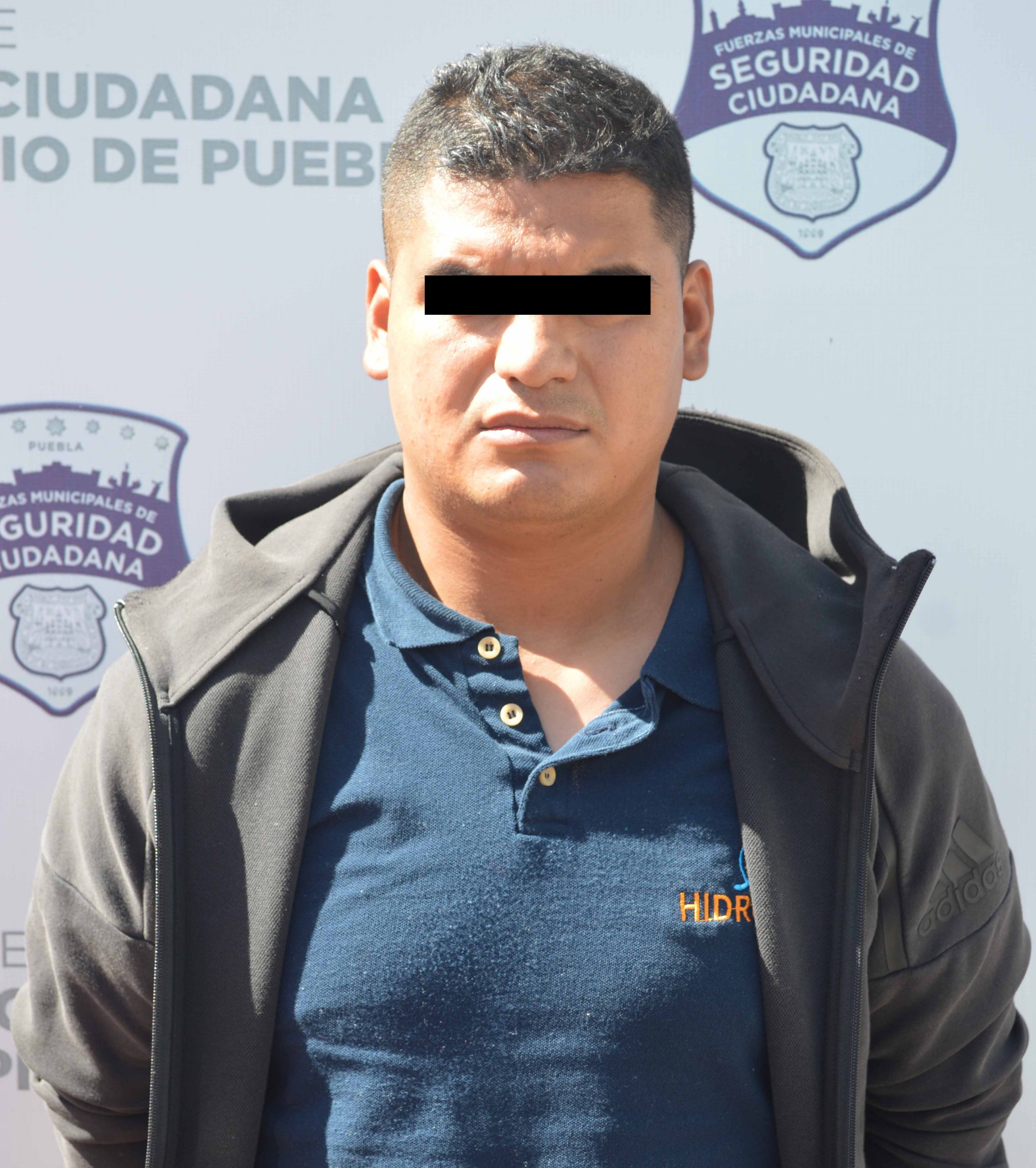 Aseguraron Guardia Nacional y policía municipal de Puebla una pipa abastecida con gas  LP aparentemente robado.