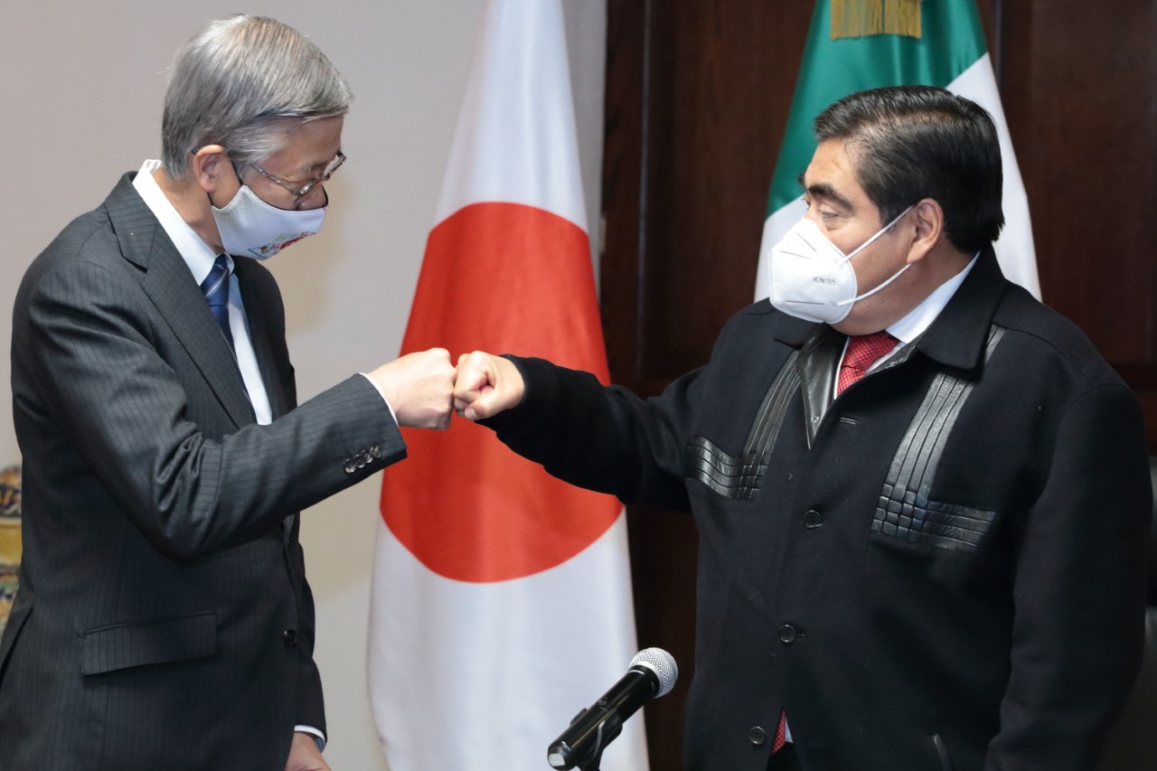 Ampliar relaciones bilaterales Puebla-Japón, propone el embajador Yasushi Takase al gobernador Barbosa