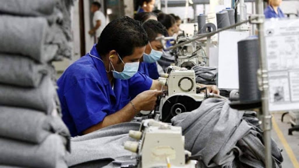 La población ocupada fue de 51 millones de personas, reportando una disminución de (-)4.2 millones