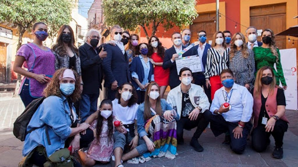 Pizarrazo en locación de la telenovela “¿Qué le pasa a mi familia?”