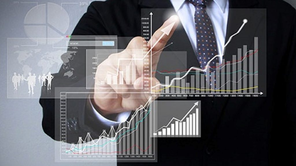 De acuerdo con la ENOE 2020, México cuenta con 256 mil personas formadas en Economía (56%), así como en Finanzas, Banca y Seguros (44%)