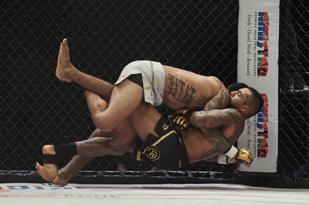 Marco ‘Polo’ Reyes debuta en LUX Fight League en la casa de Ricardo ‘Loco’ Arreola