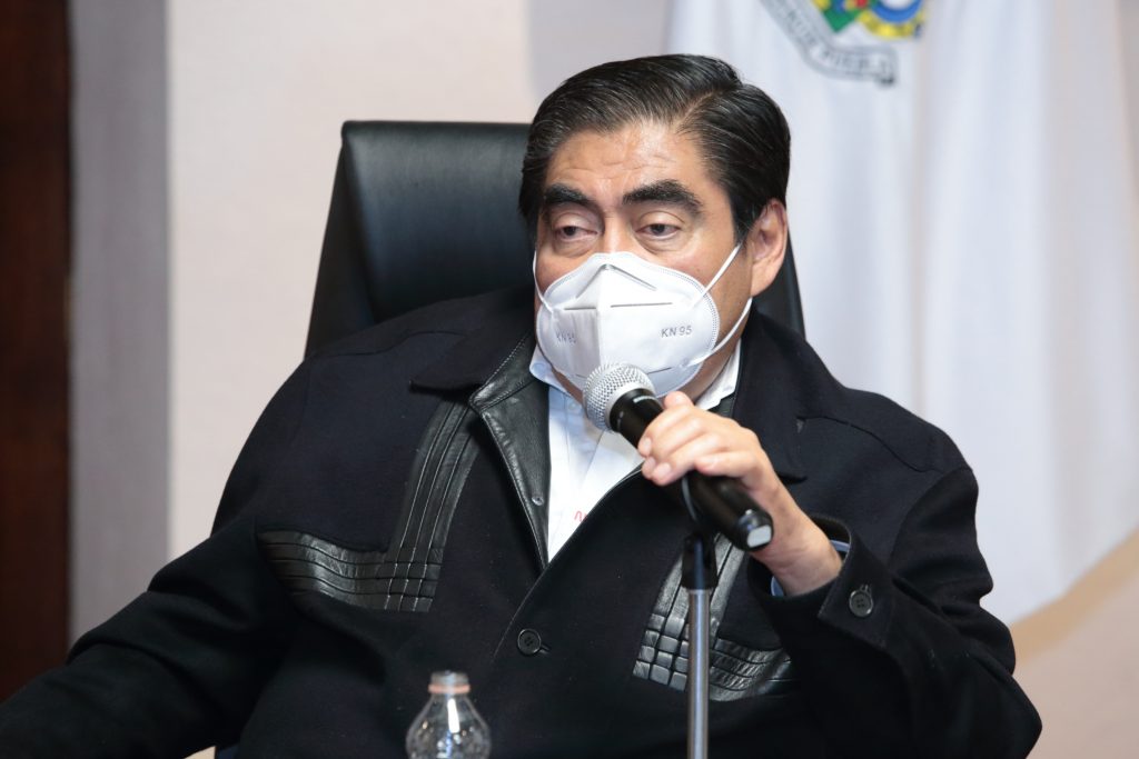 Autorizará gobierno ampliación de horario en centros comerciales, anuncia MBH