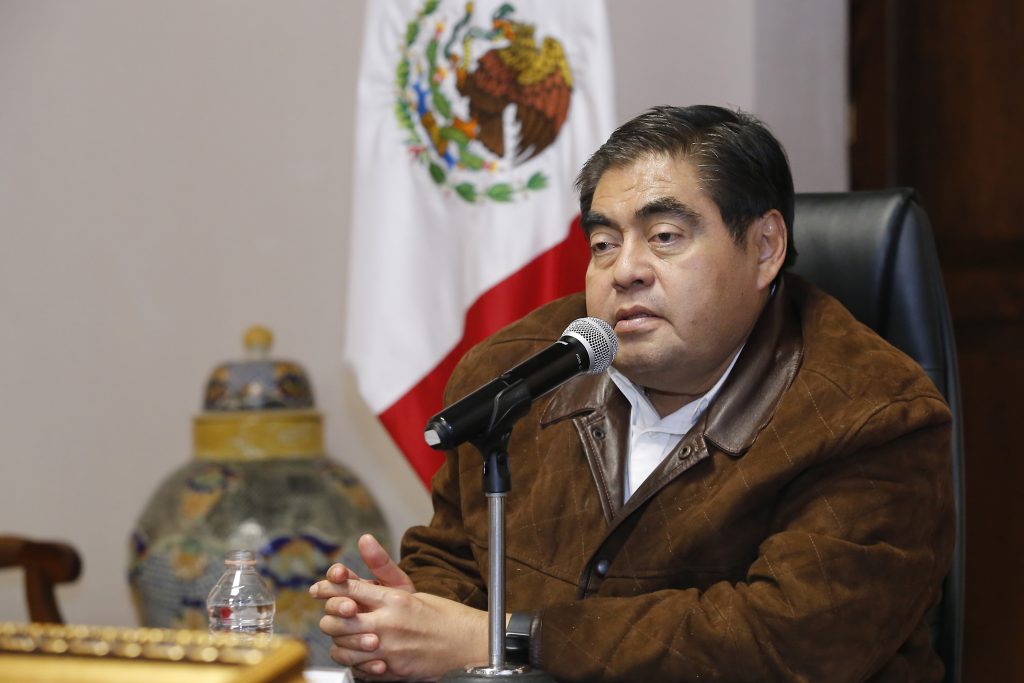 Construye Puebla andamiaje legal e institucional para combatir la violencia contra mujeres: Miguel Barbosa Huerta.