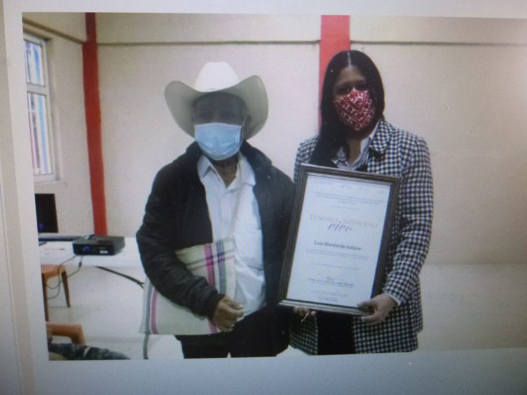 Secretaría de Cultura hace reconocimiento a compositor de Huitzilan de Serdán