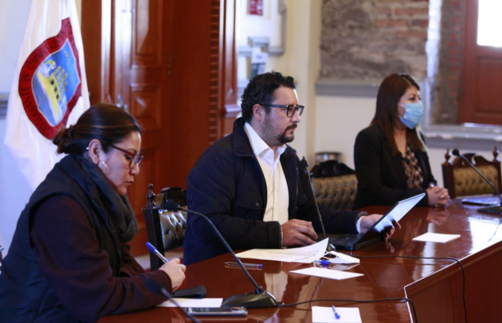 Gobierno de la Ciudad intensifica bacheo y mantenimiento de parques y jardines