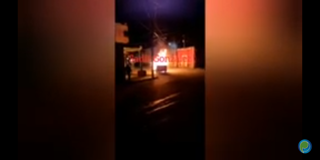 Video desde Puebla: Enardece la gente en Moyotzingo luego que policías de Texmelucan balearon a un joven