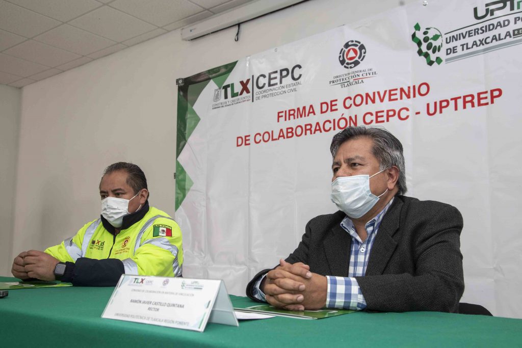Signan CEPC y UPTREP convenio de colaboración de beneficios de estudiantes.