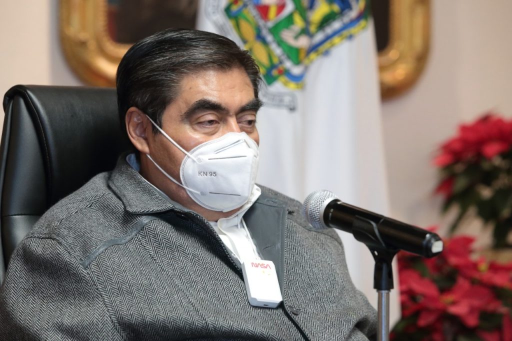 Por el bien de la sociedad, es tiempo de que la política se deslinde de la delincuencia, exigió el gobernador Barbosa