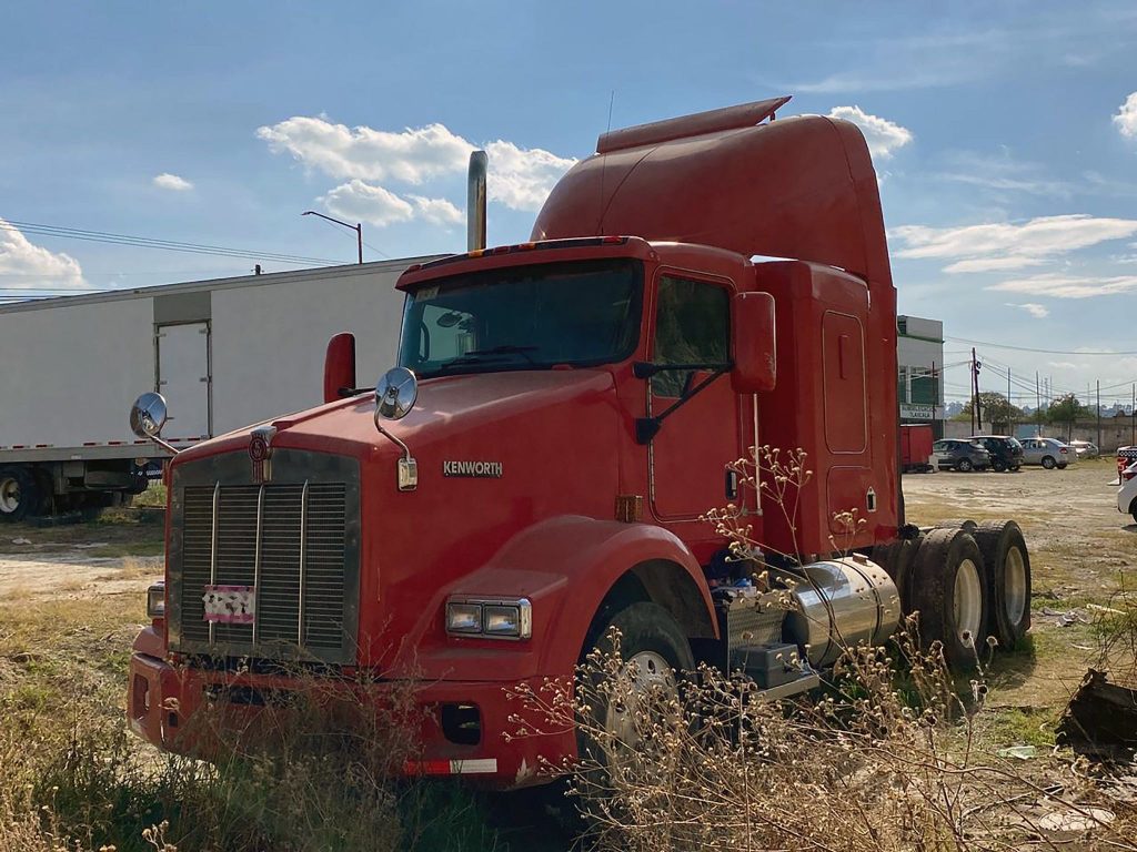 Desde Tlaxcala: SSC asegura un tractocamión, tres semirremolques y un dolly en Tizatlán