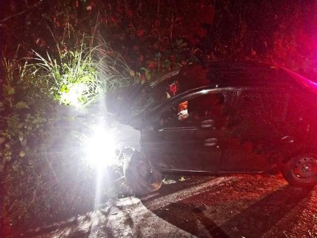 Fuerte accidente en Hueytamalco deja dos lesionados de gravedad