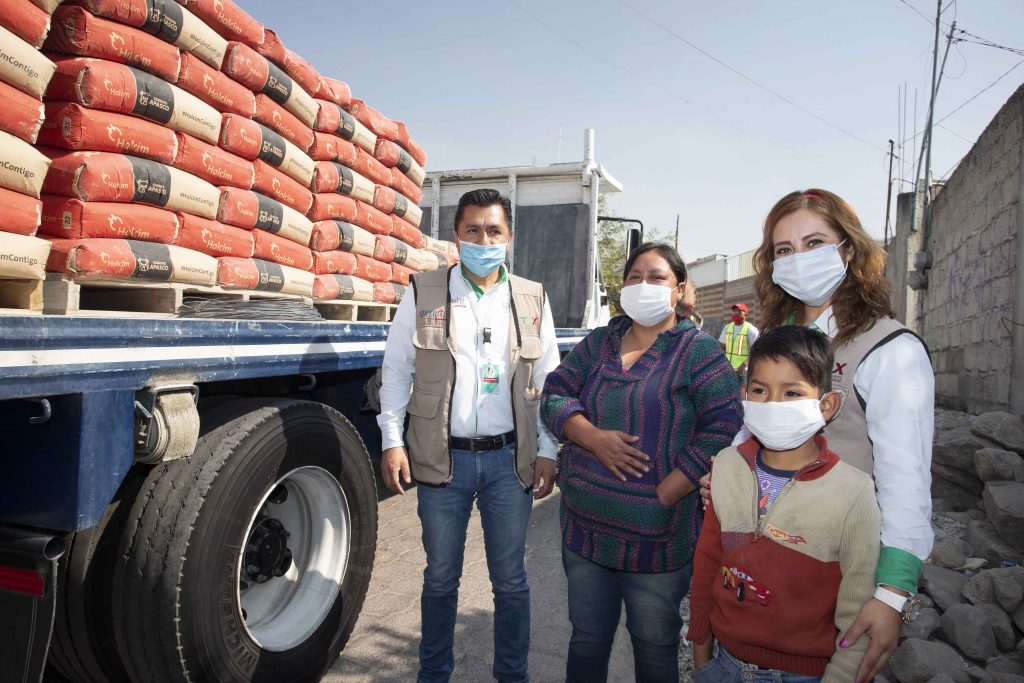 Inicia “Supérate” entrega de material para mejorar pisos y techos en viviendas de beneficios.