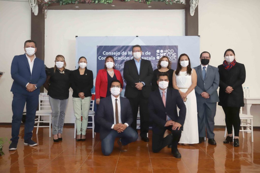 Reconoce Marco Mena trabajo de medios de comunicación en la pandemia.