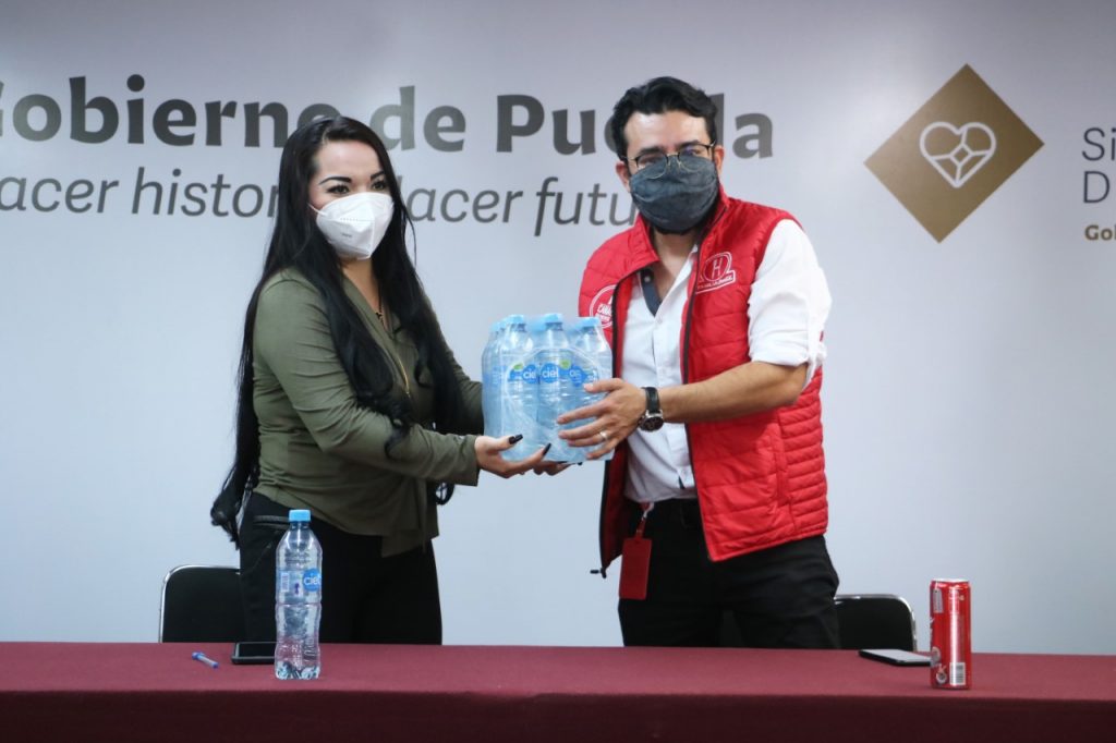 Realiza Grupo FEMSA donación en especie al SEDIF