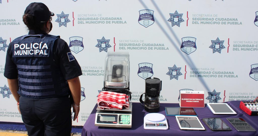 Exitosamente recuperó Policía Municipal de Puebla alrededor de 120 mil pesos en mercancía robada.